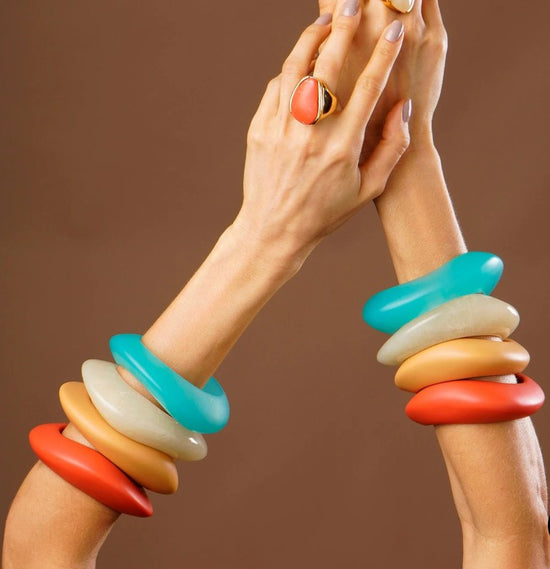 Fuego Coral Resin Bangle - Coral