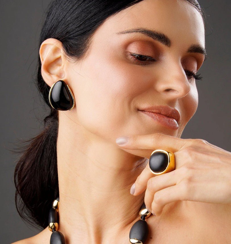 Organic Resin Stud